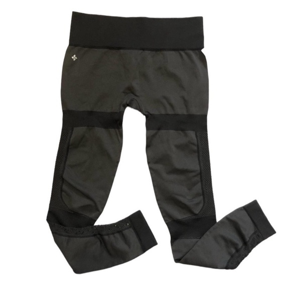 NUX Pewter Grey Black Tasha Legging NWT Size Small - Picture 2 of 4